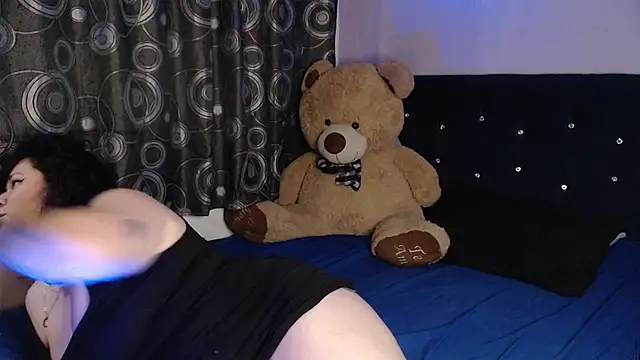 ANGELIQUE_KLANE webcam