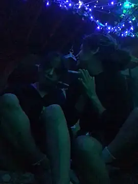 3littles (G young) - Run your legs over your crotch (up legs)