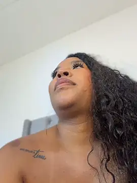 izzybelmonth12 webcam