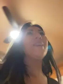  LittleMissEeve chat room