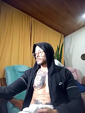 sebastian_horny webcam