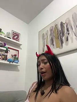 isabella_fasilier - Isabella_fasilier's free webcam - UK Sex Cams