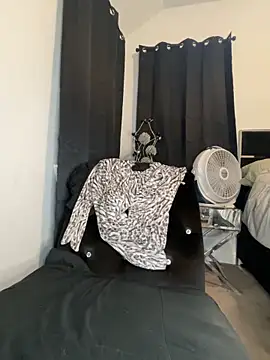 Fifty_Shades_Of_Redd webcam