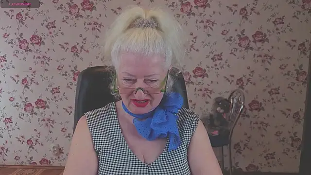 Maya_Mayflower webcam