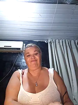 momismilf544 webcam