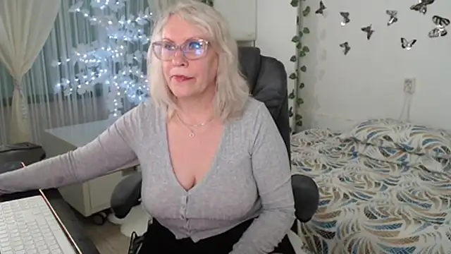 Ghertrude52 webcam