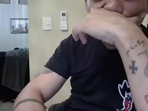 MRdxxx444 live sex cam