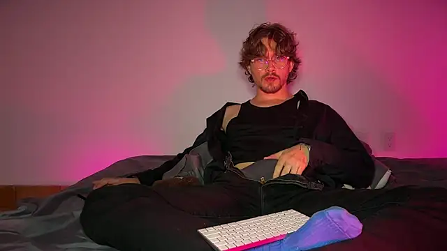 mcklister_kinky_feets webcam