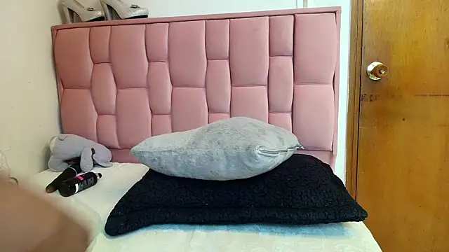 victoria_aphril webcam