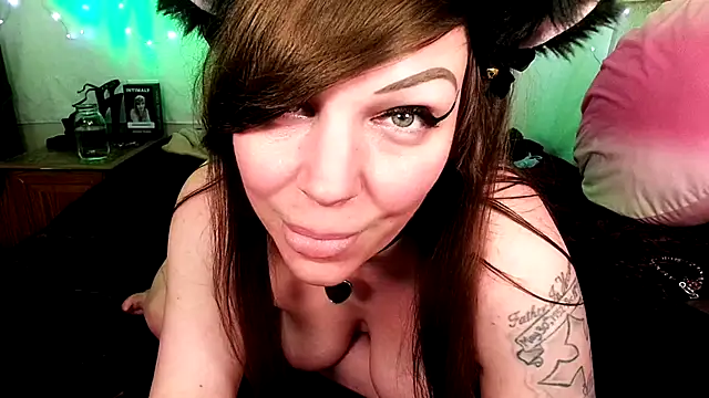 GamerGirlRoxyAndLee webcam