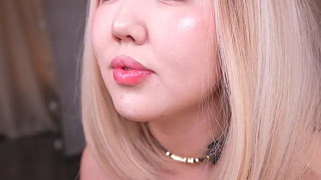 Amelyisthatyou webcam