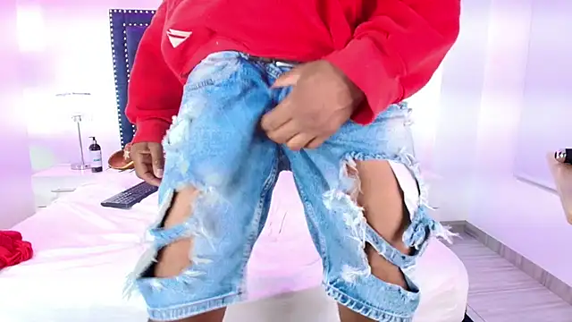 Cristal_and_luke webcam