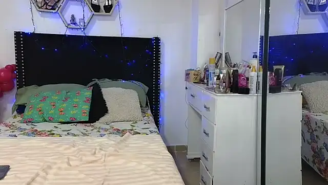 charlotte_077 webcam