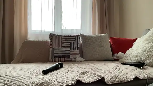 AvestanSole live sex cam