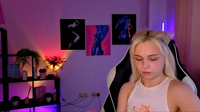 ElenaMonroe webcam