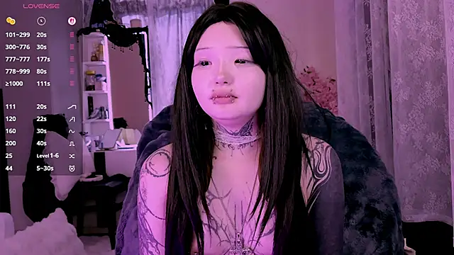 lein_bone (F teen) - suck dildo