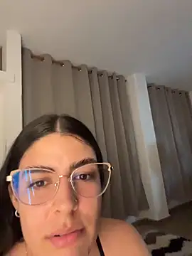 _niah_ (F young) - TWERK + SPANK ASS 🔥🤌🏻