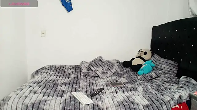 Kitty_and_jake webcam