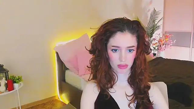 ChristinaConteeree webcam