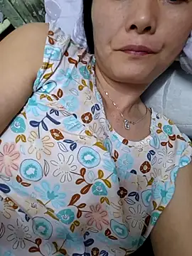 Baby-loveass69 webcam