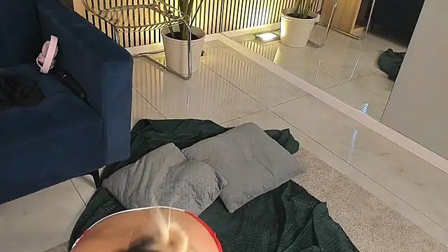 CurvyyVanessa webcam