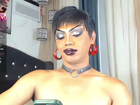 ButtWhoreBELLA live sex cam