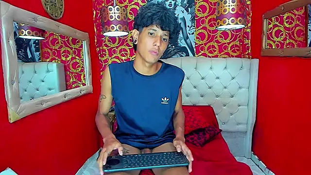 straightyoungpein webcam