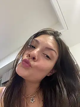 Danielaeliana Stripchat cam model