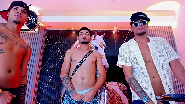 the_knights_of_the_night_ webcam