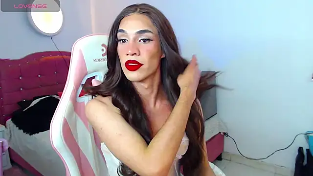 camila_hootie - Camila_hootie's free webcam - UK Sex Cams