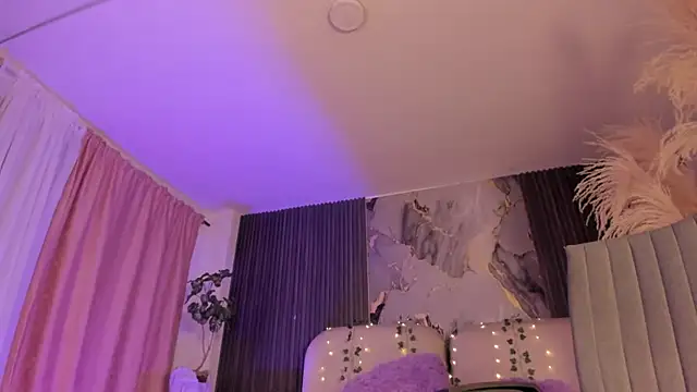 SarahCastro1_ webcam