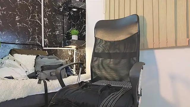 mister_eithan webcam