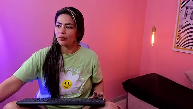 Ivonne_pier_x webcam