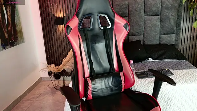 miia_deluxe - Miia_Deluxe's free webcam - UK Sex Cams