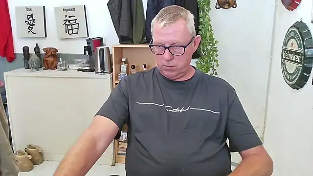 Dutch_Daddy webcam