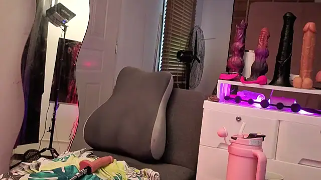 25sweetlilbunny webcam