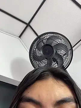 eimmy__skinny webcam