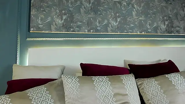 MiaKay1 live sex cam