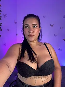 veronica__olsonn webcam