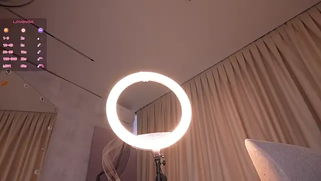 Amelyisthatyou webcam