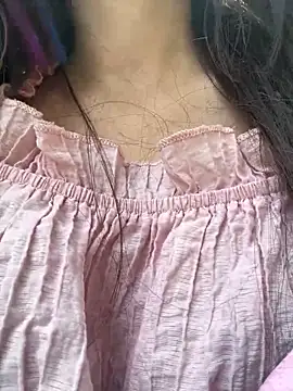 美女luna-sisi在线直播