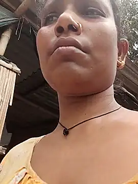 Webcam Model (Sweet-runi)  is live.Free join now!