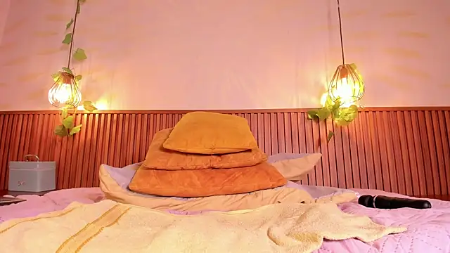 daphne_courtis webcam