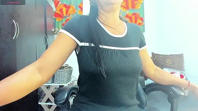 Miss_clarepocahose webcam