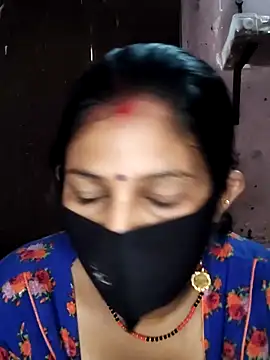 Hotcouplepriya webcam