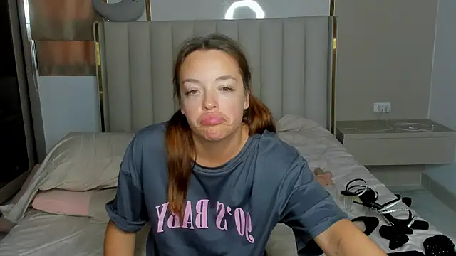 stellaa_quenn webcam