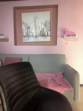 TianaRios_Pink webcam