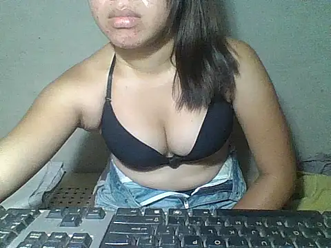 Skinny_PinayGirljust18 webcam