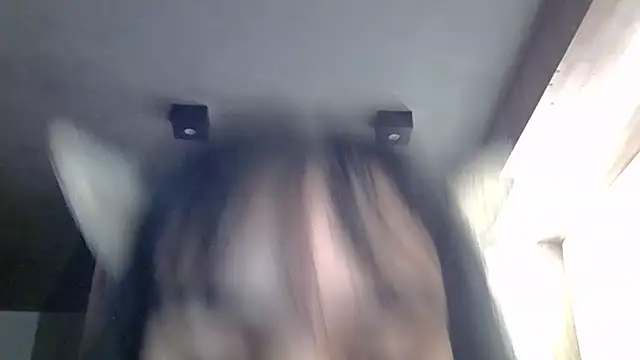 SkinnyKitten webcam