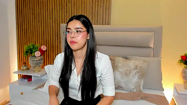 CristalMayson webcam